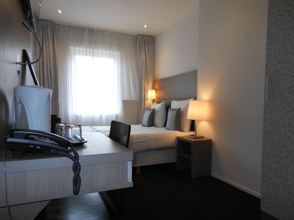 The Concert Hotel Amsterdam Exterior photo