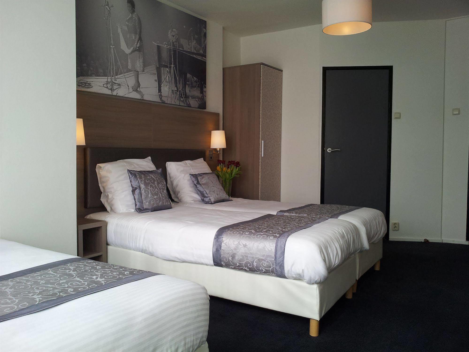 The Concert Hotel Amsterdam Exterior photo